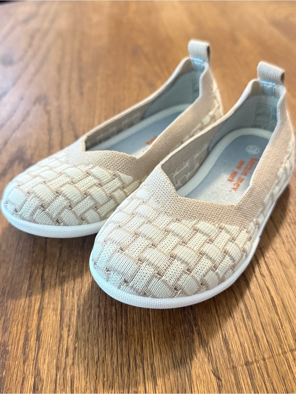 bernie mev. Girls' Woven Slip-On Shoes in Beige size 28/11 NWOT